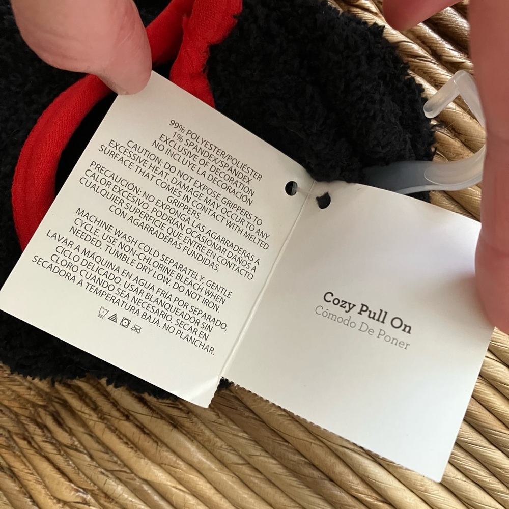 Fuzzy Cat Socks - Picture 4 of 4